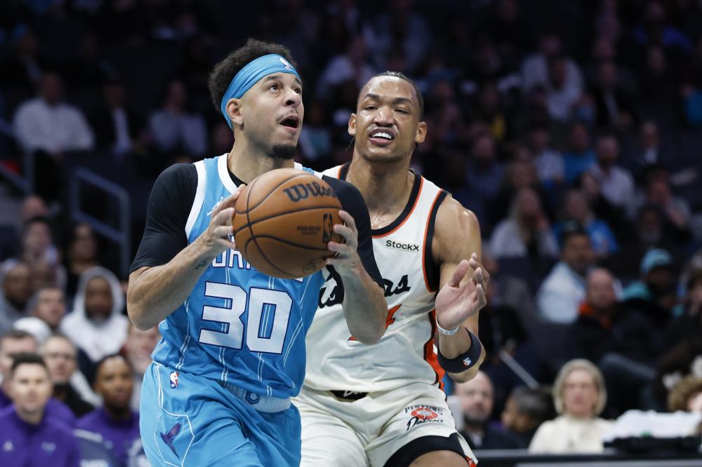 他在禁区边 他在禁区边