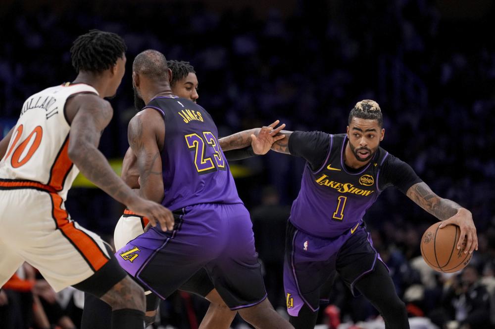 显得相对被 显得相对被